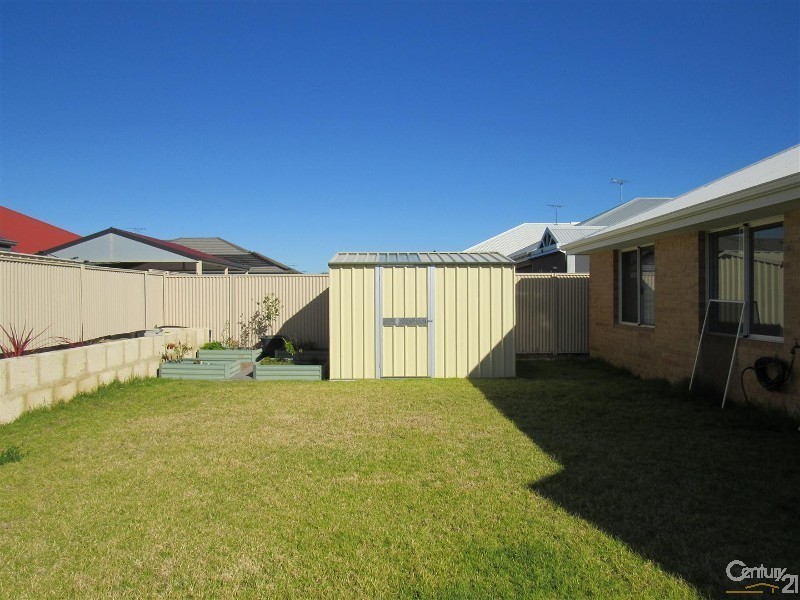 20 Buttermere Approach, Waikiki WA 6169