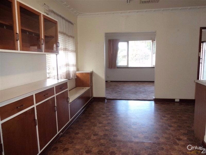 154 Parkin Street, Rockingham WA 6168