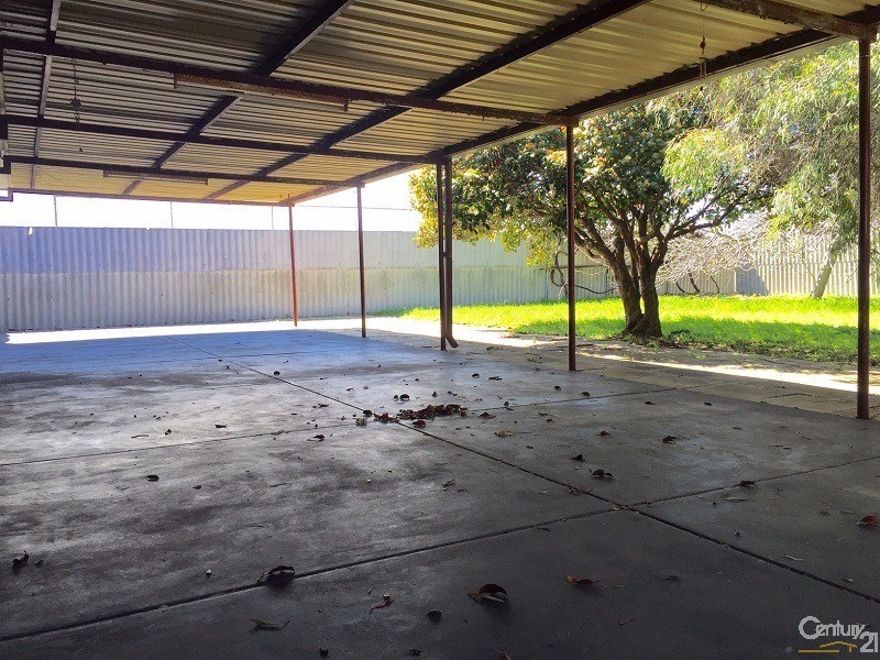 68 Council Avenue, Rockingham WA 6168