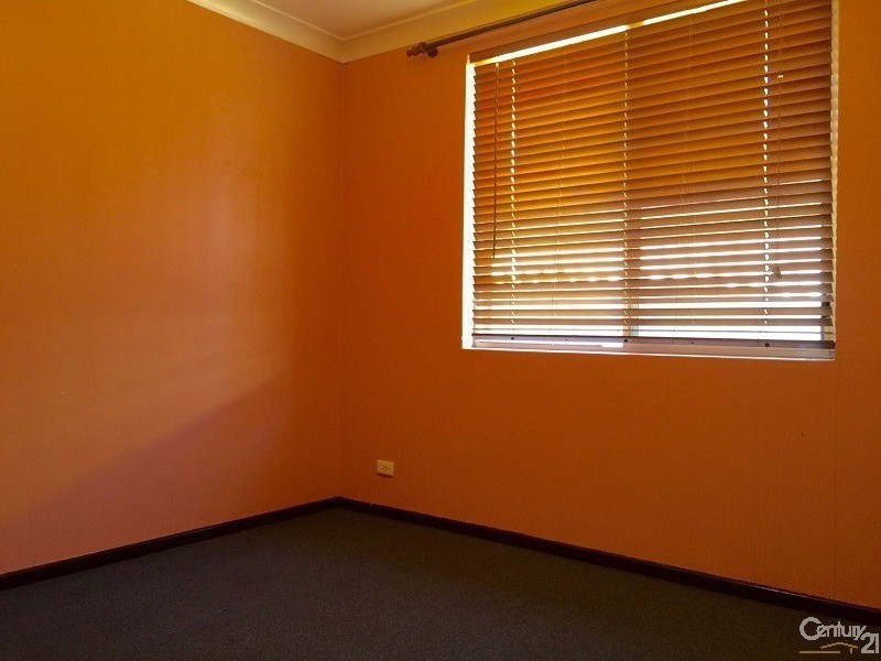 68 Council Avenue, Rockingham WA 6168