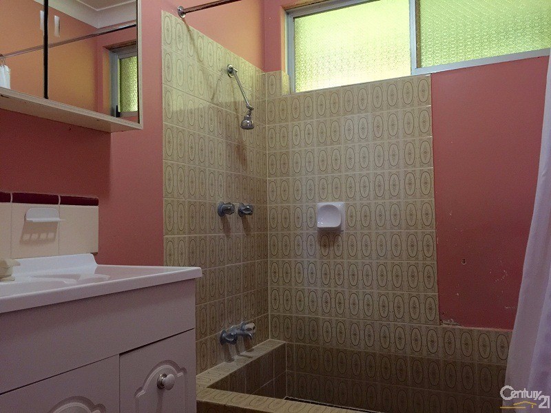 68 Council Avenue, Rockingham WA 6168