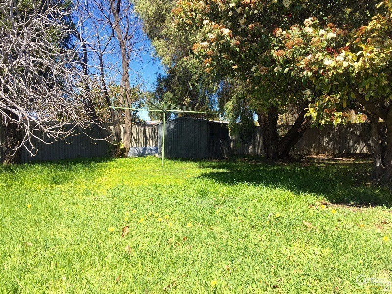 68 Council Avenue, Rockingham WA 6168