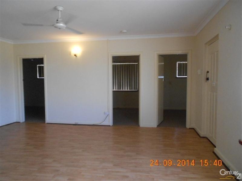 13 Julia Street, Safety Bay WA 6169