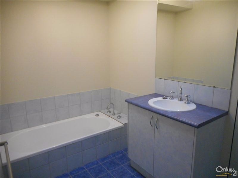 80 Fisher Street, Rockingham WA 6168