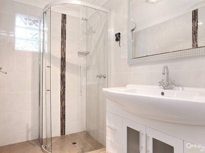 22 Cambridge Crescent, Cooloongup WA 6168