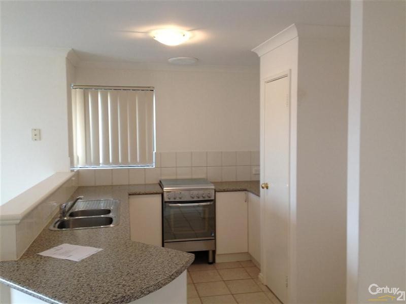 3/21 La Manche Avenue, Port Kennedy WA 6172