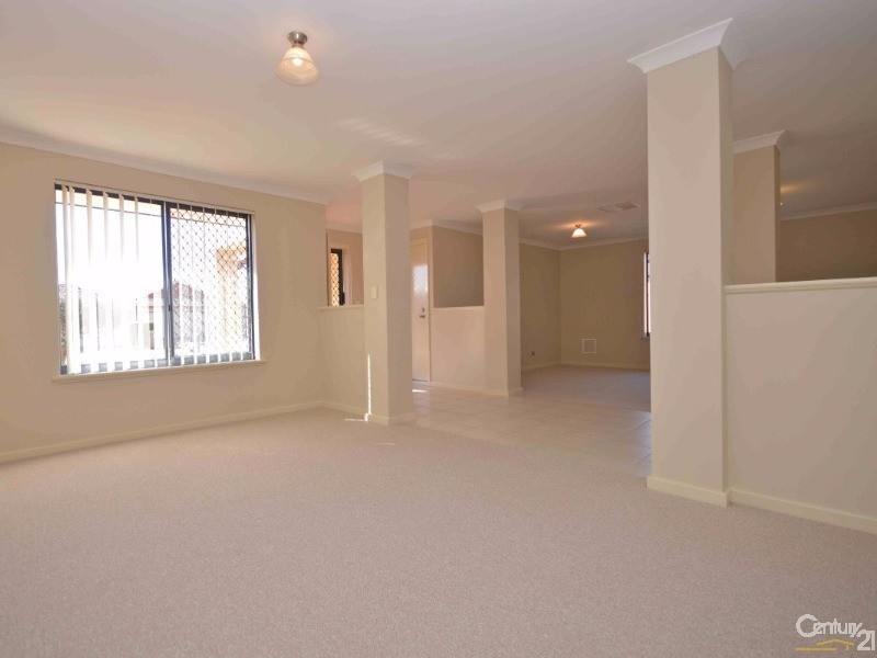 9  Baycliff Turn, Waikiki WA 6169