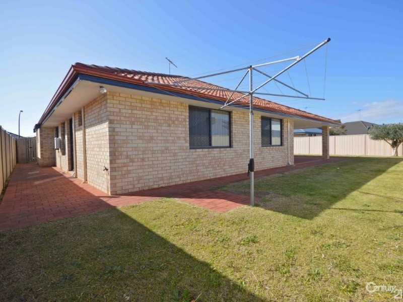 9  Baycliff Turn, Waikiki WA 6169