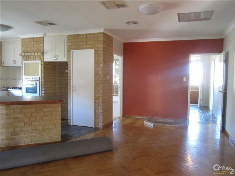 4 Bideford Street, Warnbro WA 6169