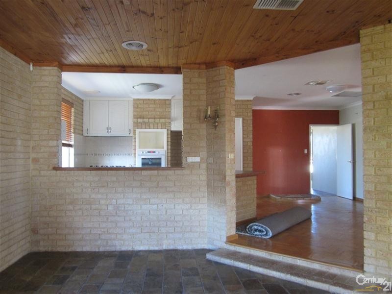 4 Bideford Street, Warnbro WA 6169