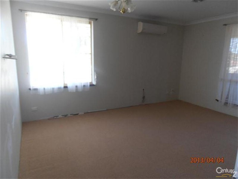 4 Bideford Street, Warnbro WA 6169