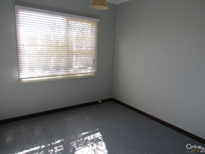 25 Wavelea Street, Safety Bay WA 6169