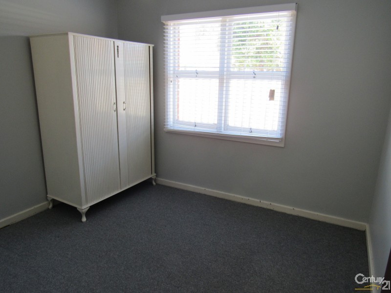 25 Wavelea Street, Safety Bay WA 6169