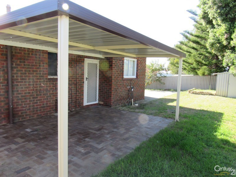 25 Wavelea Street, Safety Bay WA 6169