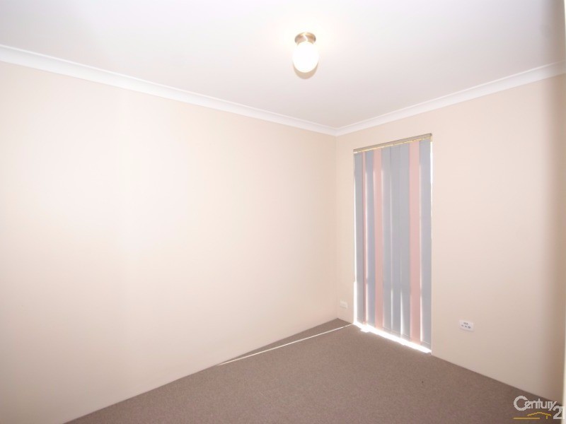 15 Rotohine Place, Cooloongup WA 6168