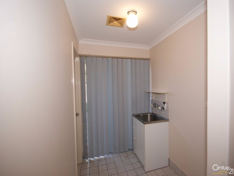 15 Rotohine Place, Cooloongup WA 6168