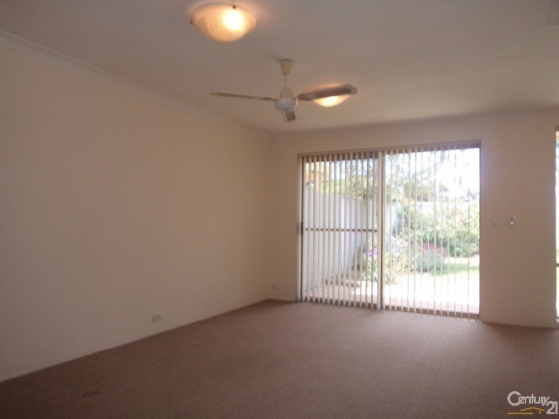 4/7 Merope Close, Rockingham WA 6168