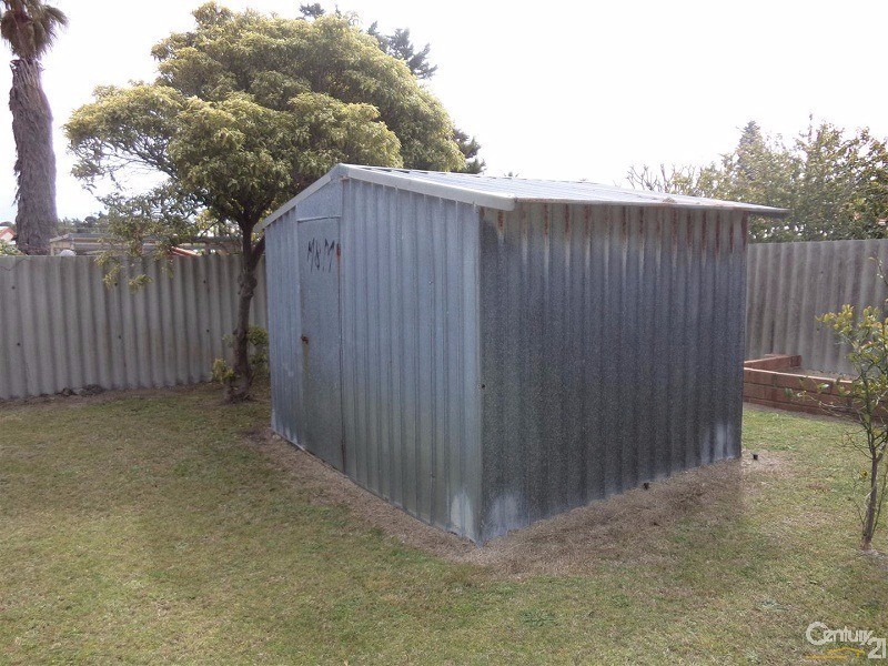 19 Varley Crescent, Cooloongup WA 6168