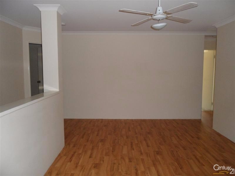 10 Stipling Gardens, Leda WA 6170
