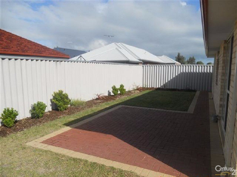 56 Grove Street, Shoalwater WA 6169
