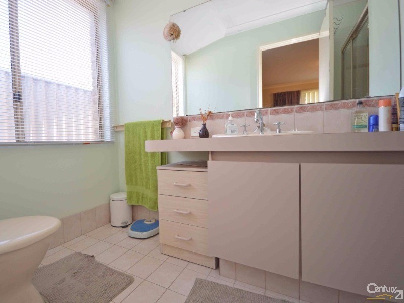 4 St Michaels Court, Cooloongup WA 6168