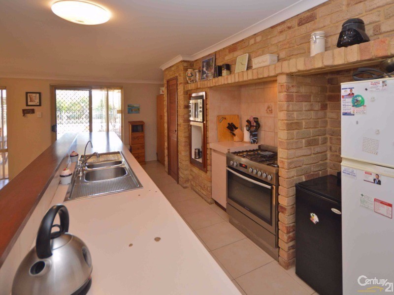 4 St Michaels Court, Cooloongup WA 6168