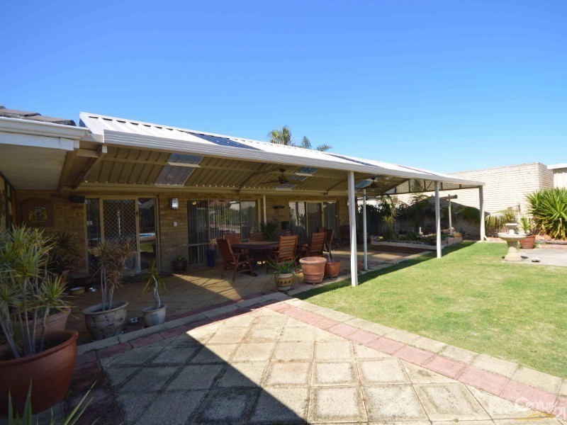 4 St Michaels Court, Cooloongup WA 6168