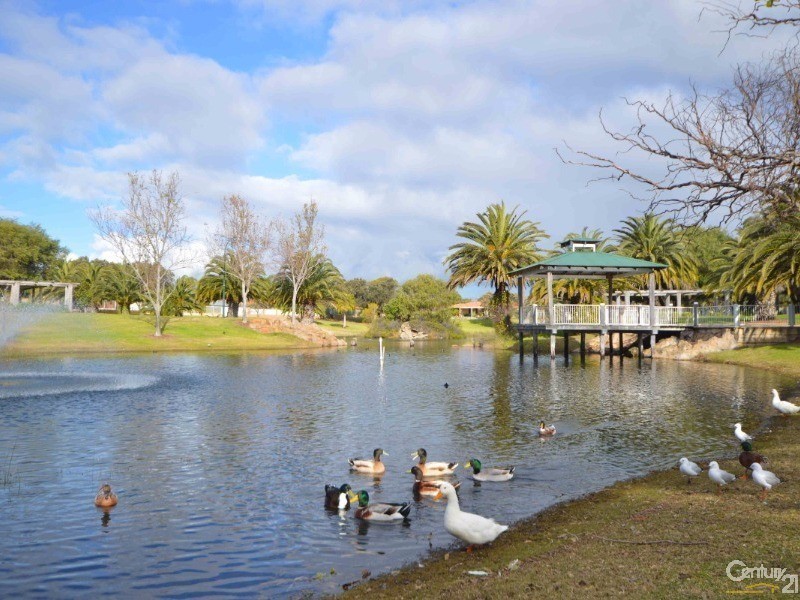 4 St Michaels Court, Cooloongup WA 6168