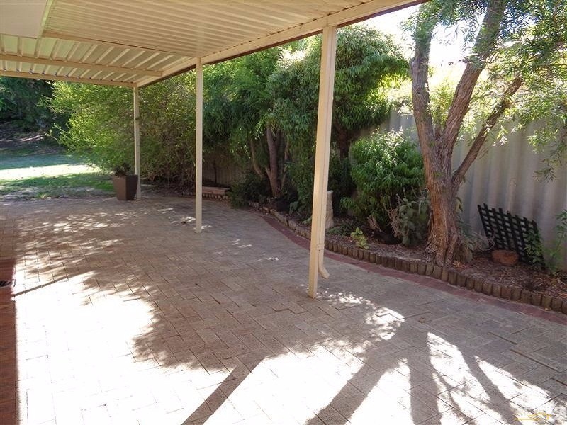 521 Safety Bay Road, Waikiki WA 6169