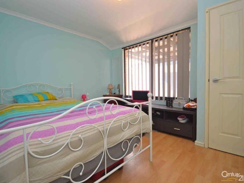 28 Benbecula Loop, Port Kennedy WA 6172