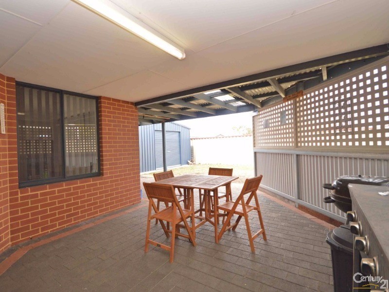 28 Benbecula Loop, Port Kennedy WA 6172
