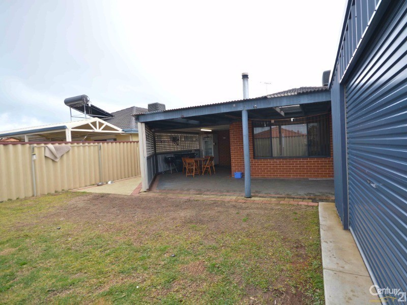 28 Benbecula Loop, Port Kennedy WA 6172