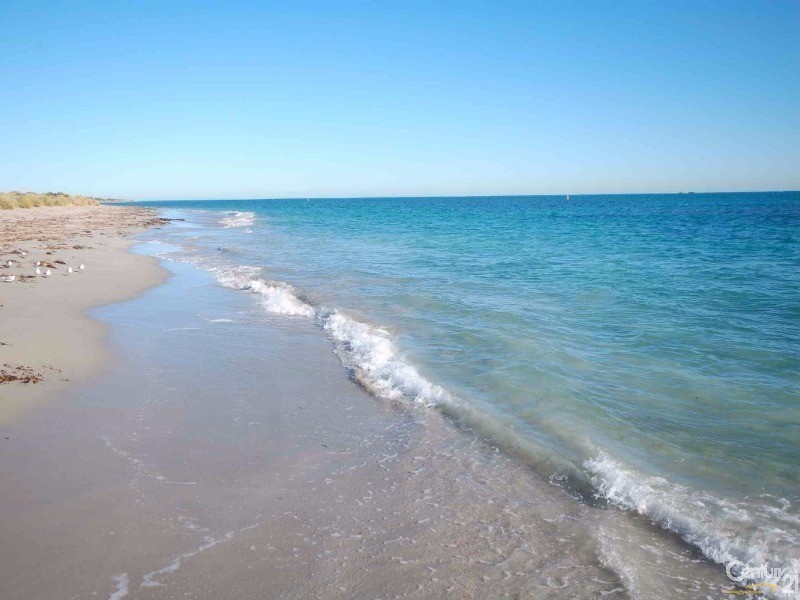 28 Benbecula Loop, Port Kennedy WA 6172