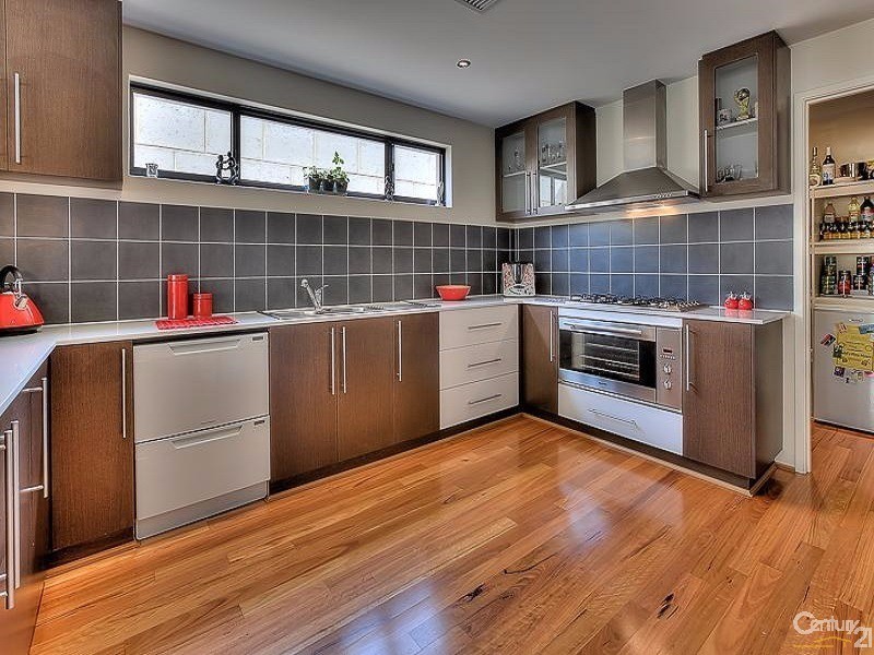 12 Nambucca Way, Secret Harbour WA 6173