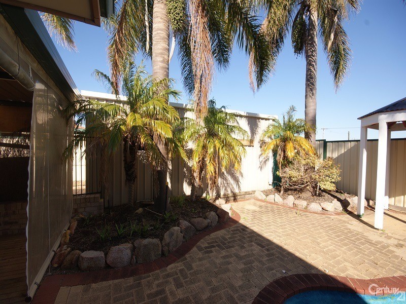 74 Burnside Way, Waikiki WA 6169