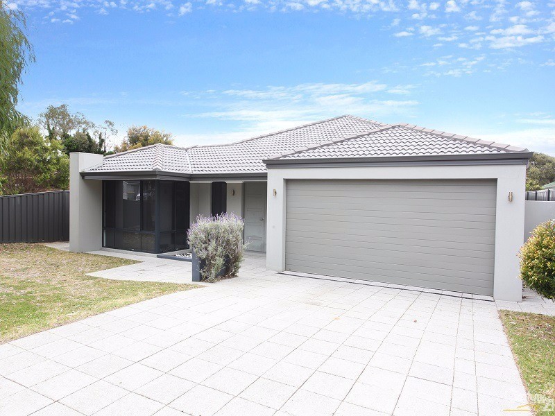 198 Safety Bay Road, Safety Bay WA 6169