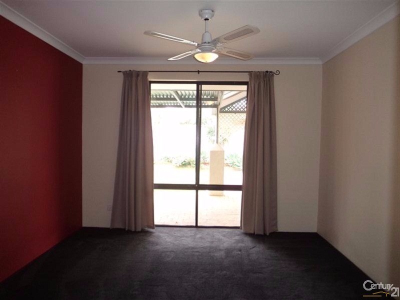 16 Timberlane Loop, Cooloongup WA 6168