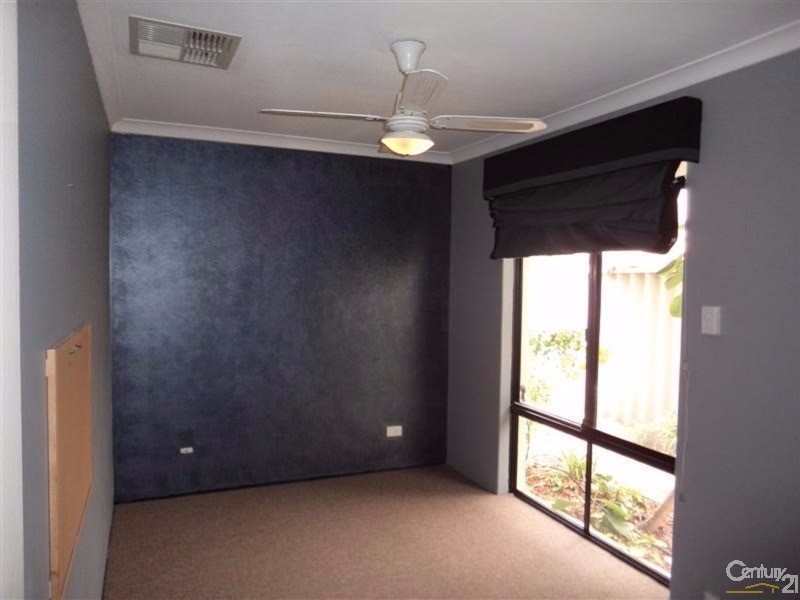 16 Timberlane Loop, Cooloongup WA 6168