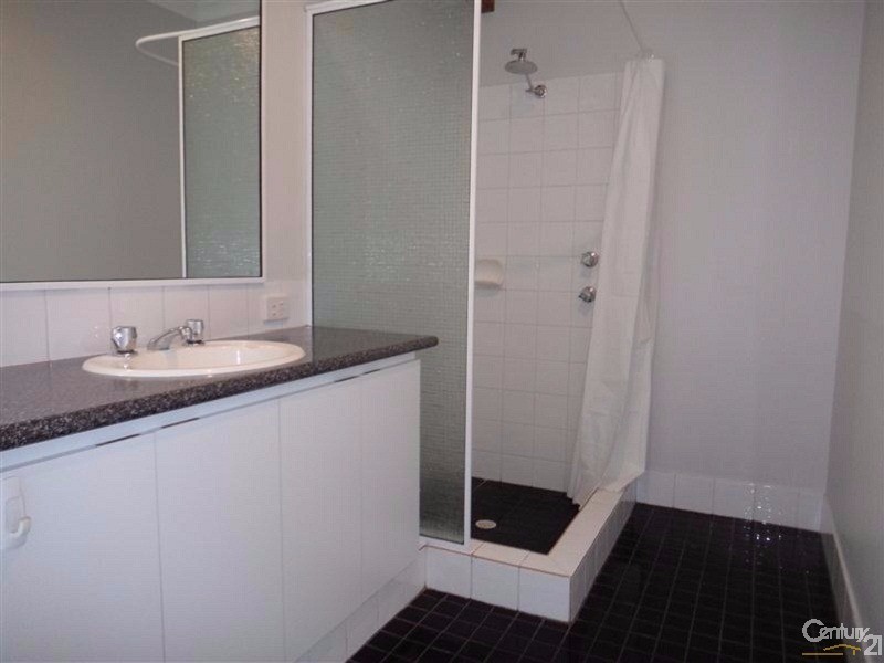 16 Timberlane Loop, Cooloongup WA 6168
