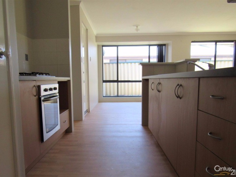 46 Wittecarra Crescent, Port Kennedy WA 6172