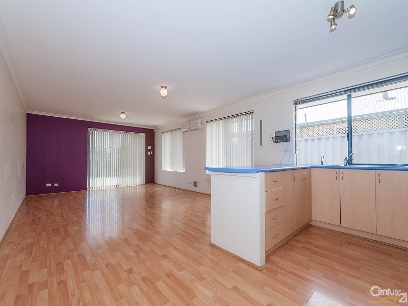 51 Zaragoza Drive, Port Kennedy WA 6172