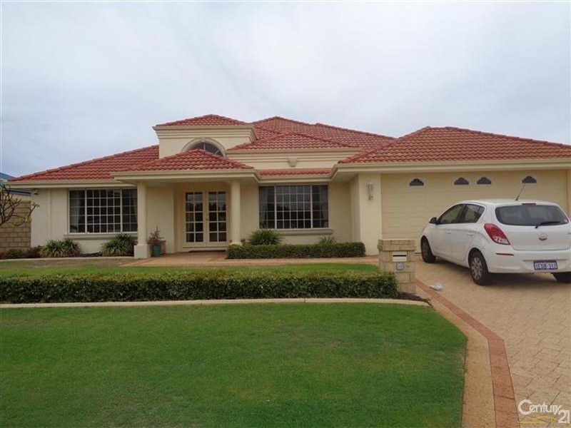 10 Sao Jorge Green, Secret Harbour WA 6173