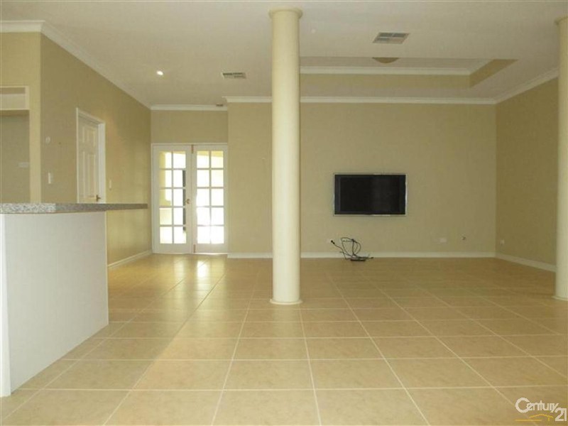 10 Sao Jorge Green, Secret Harbour WA 6173