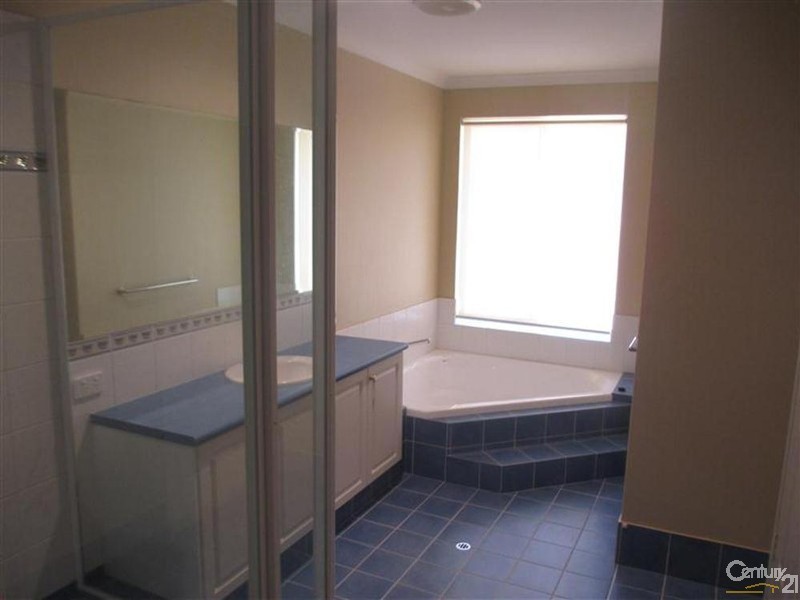 10 Sao Jorge Green, Secret Harbour WA 6173