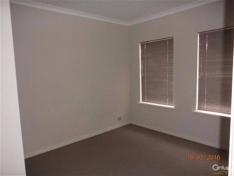 9/16 Westlinton Circle, Waikiki WA 6169
