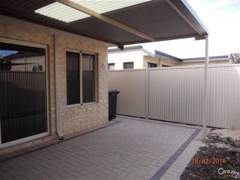 9/16 Westlinton Circle, Waikiki WA 6169