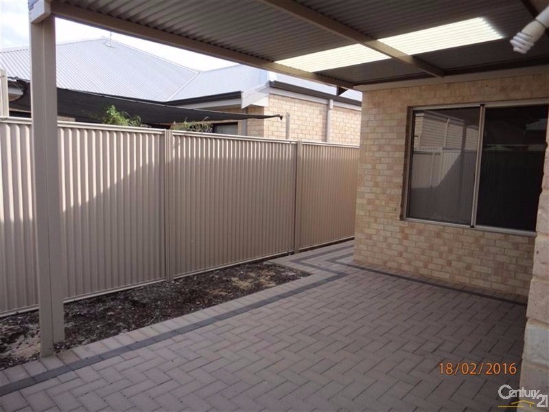 9/16 Westlinton Circle, Waikiki WA 6169