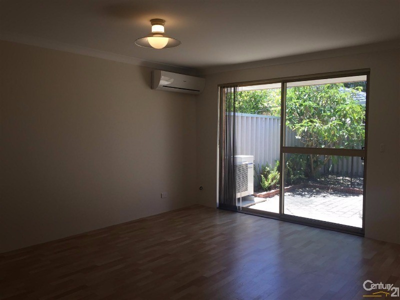 17/8 Merope Close, Rockingham WA 6168