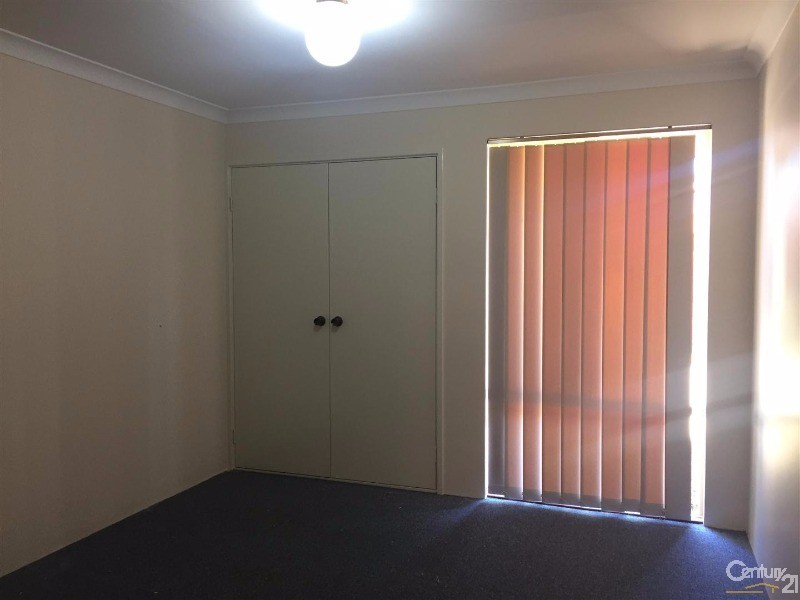 17/8 Merope Close, Rockingham WA 6168