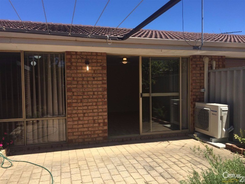 17/8 Merope Close, Rockingham WA 6168